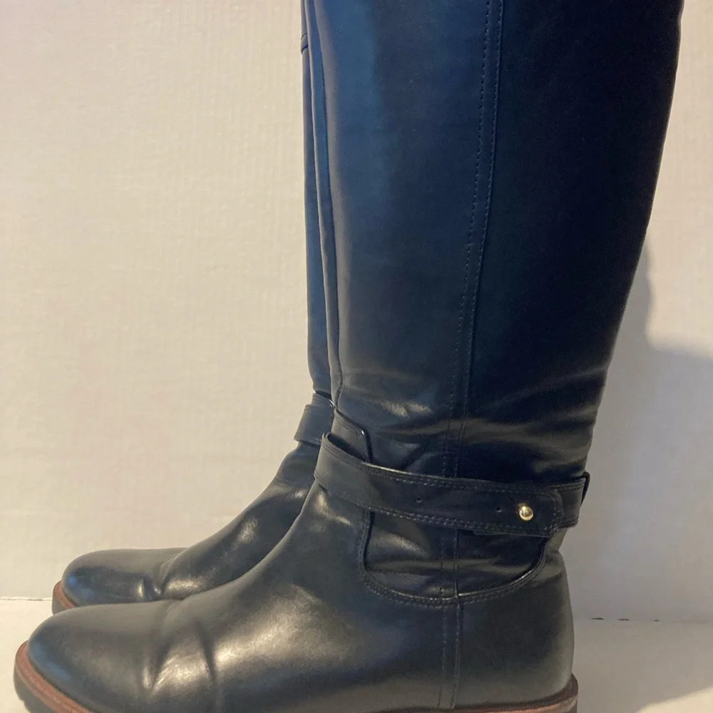 Tommy Hilfiger Black Leather Buckle Women Boot Size 9